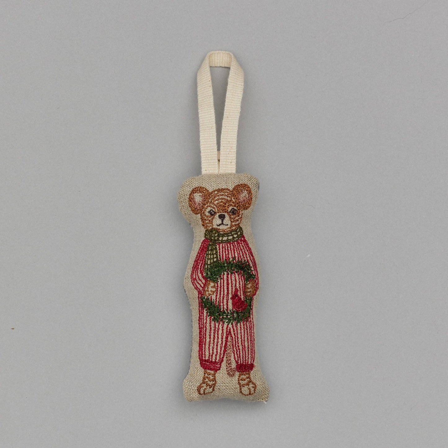 Mouse with Wreath Ornament