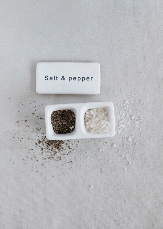 Stoneware Pinch Pot with Lid "Salt and Pepper"