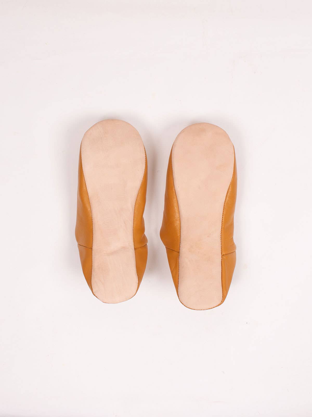 Moroccan Men's Babouche Slippers, Ochre