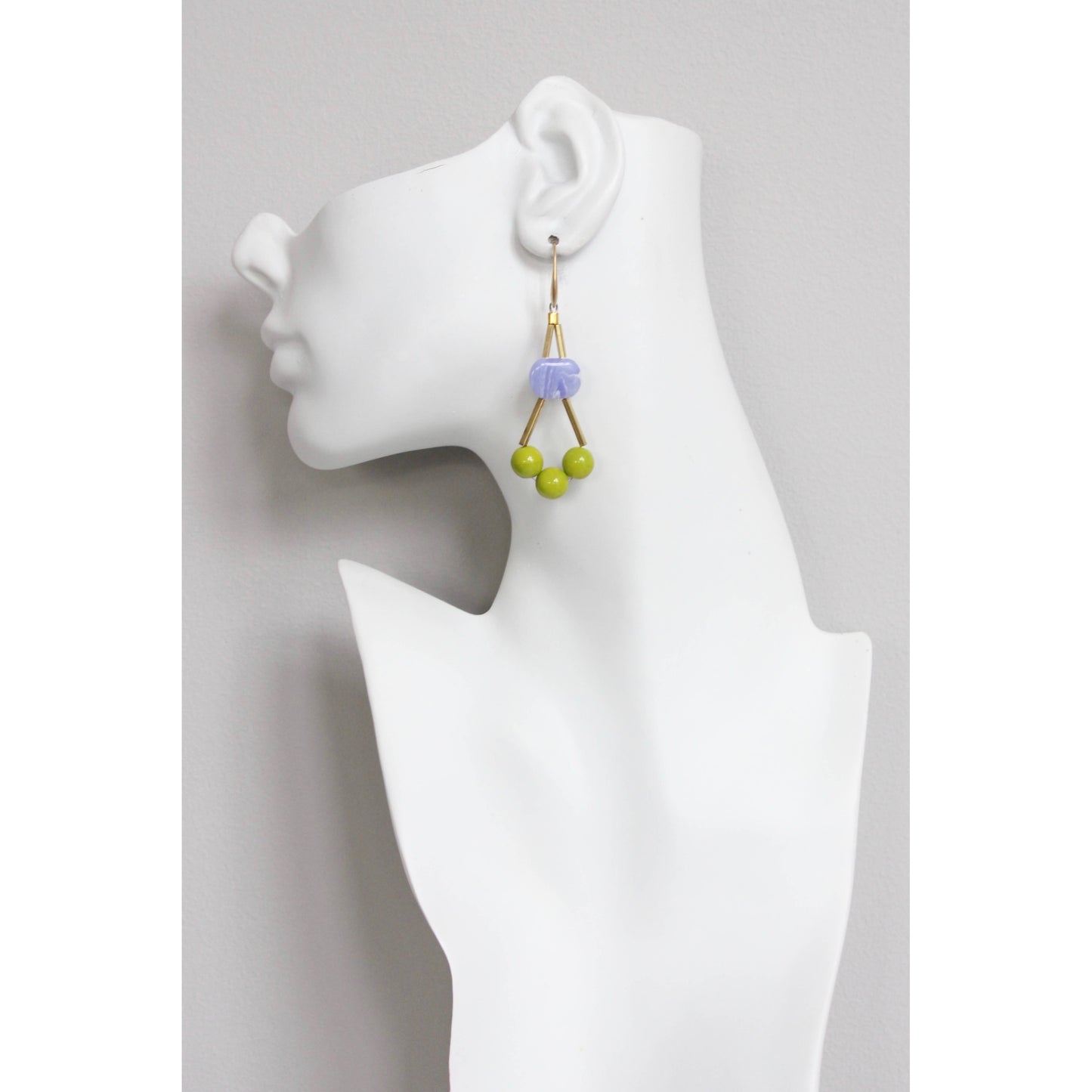 EMIE54 Geometric lavender and moss green earrings