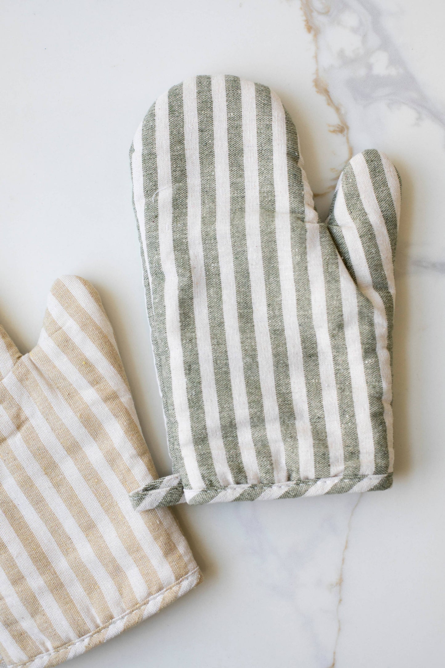 Stripe Oven Mitt