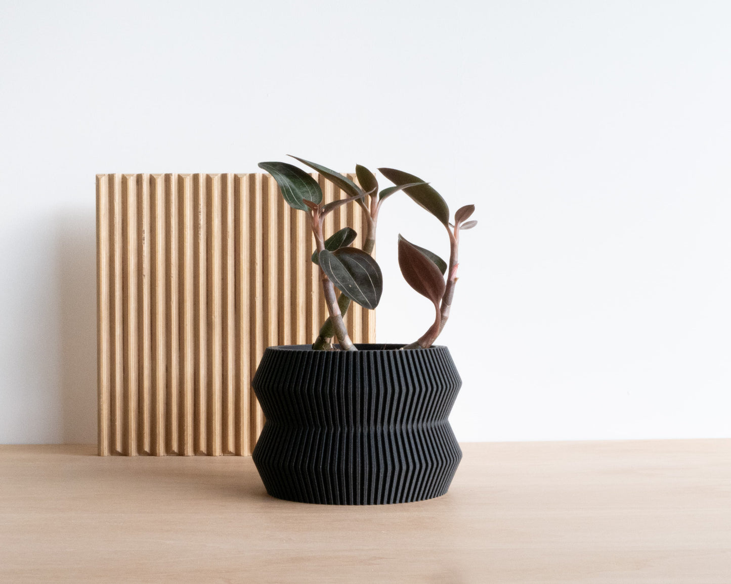 ITO Indoor Planter