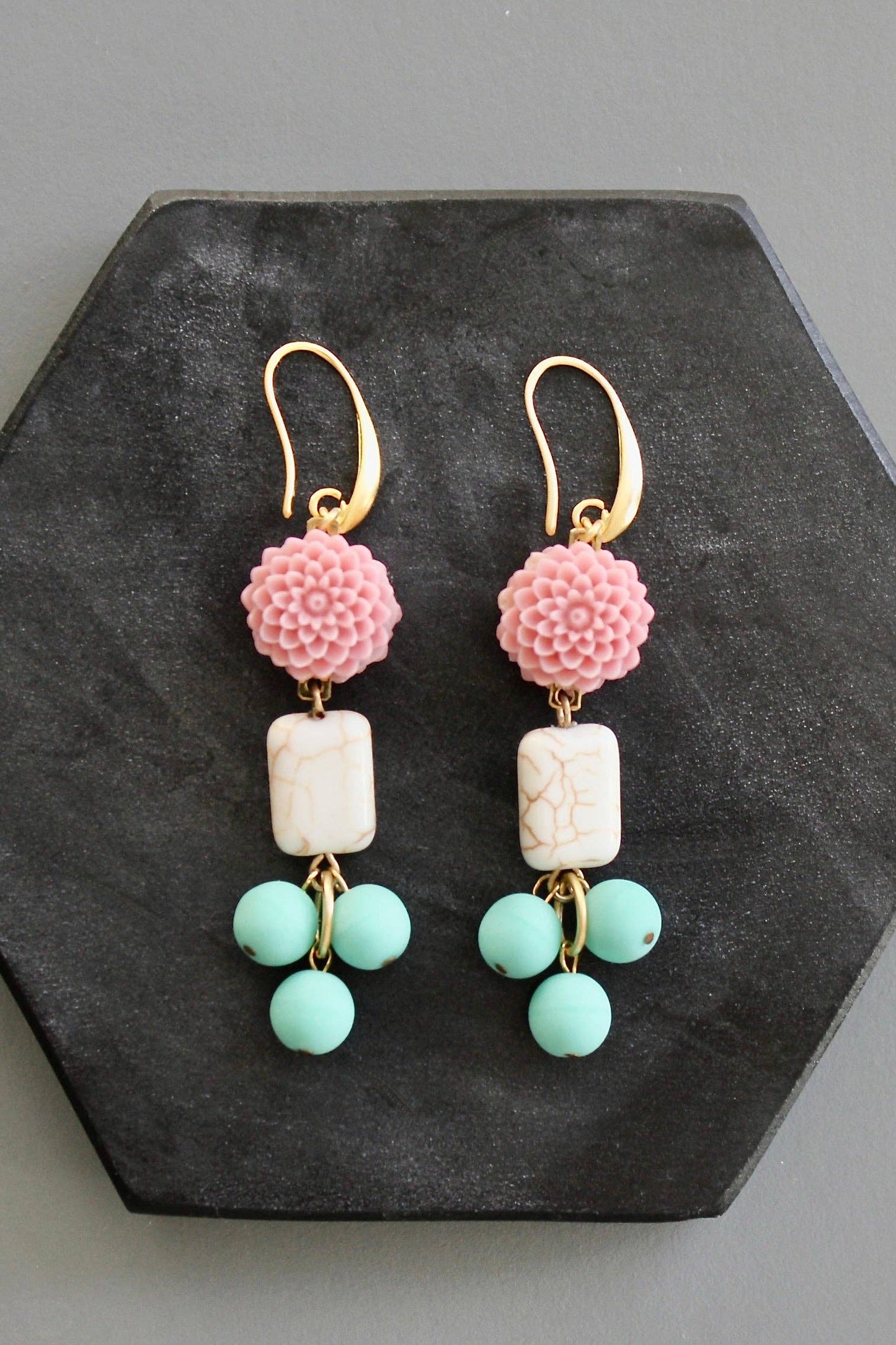 KYLE49 pink and turquoise flower earrings