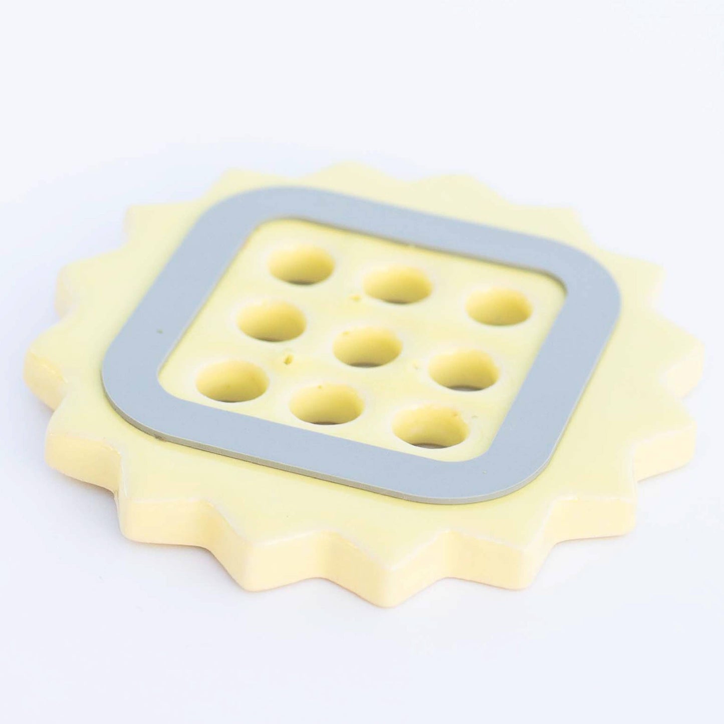 Sunshine Flower Frog | Butter Yellow | Ceramic Lid
