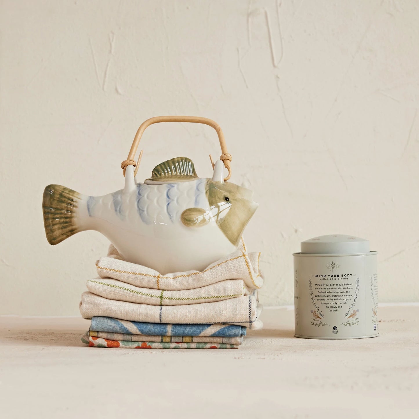 24 oz. Hand-Painted Teapot with Strainer & Handle